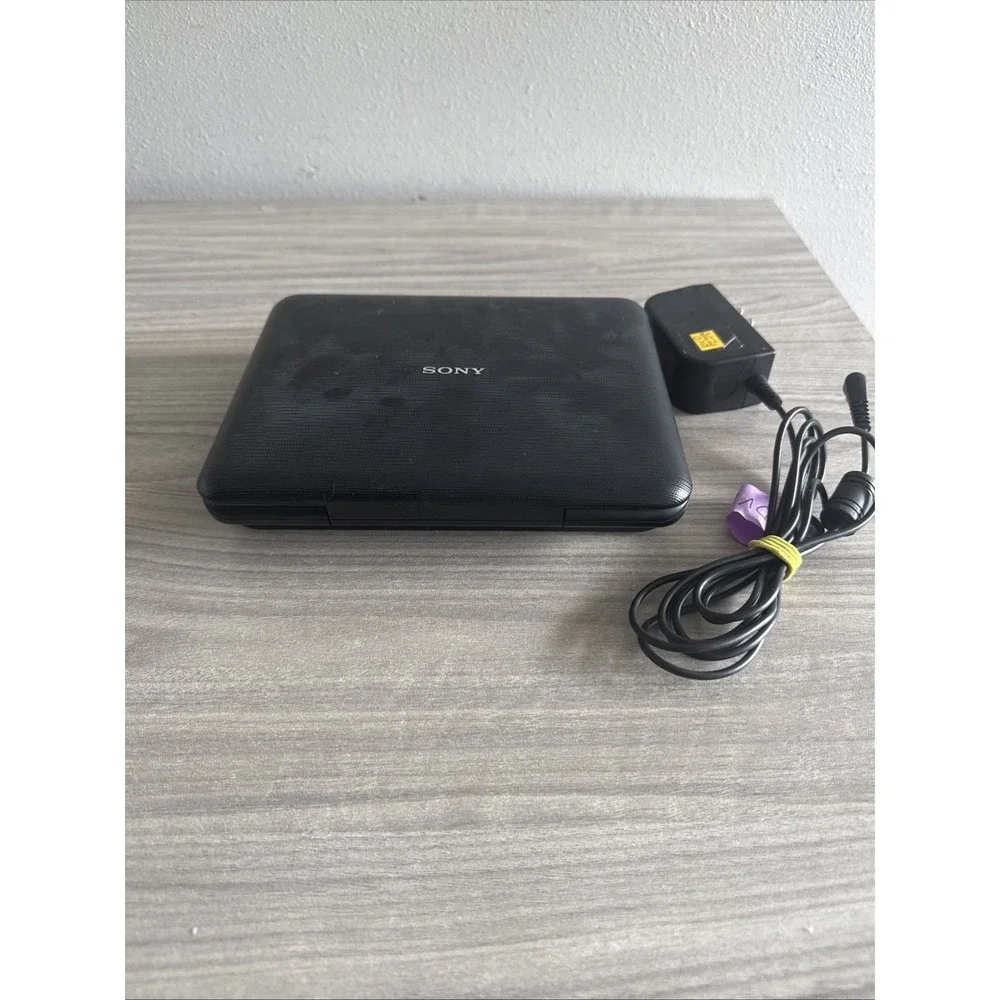 Sony 7-Inch Portable DVD Player Black (DVP-FX750) W Charging Cord Tested Working